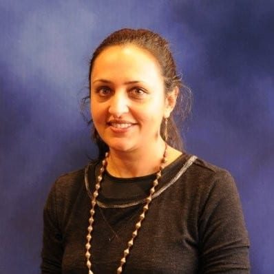 NidhiKrishen-headshot (1)